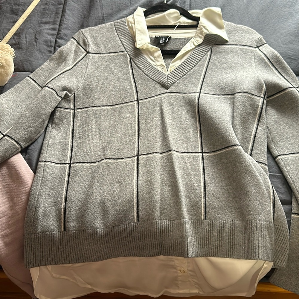 Grey Sweater , Imitation White Bottom Up